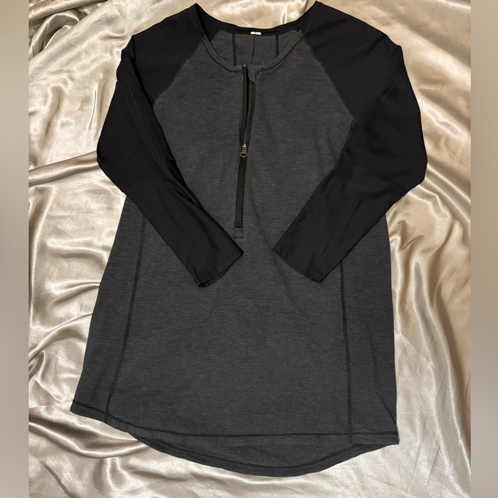 lululemon athletica Charcoal and Black Long Sleeve Tee